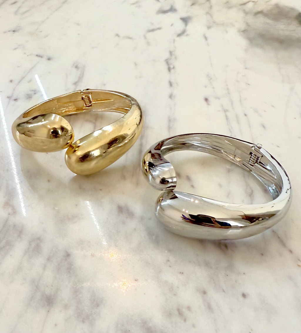 The Sculptured Cuff
